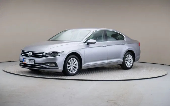 samochody osobowe Volkswagen Passat cena 80899 przebieg: 88038, rok produkcji 2020 z Warszawa